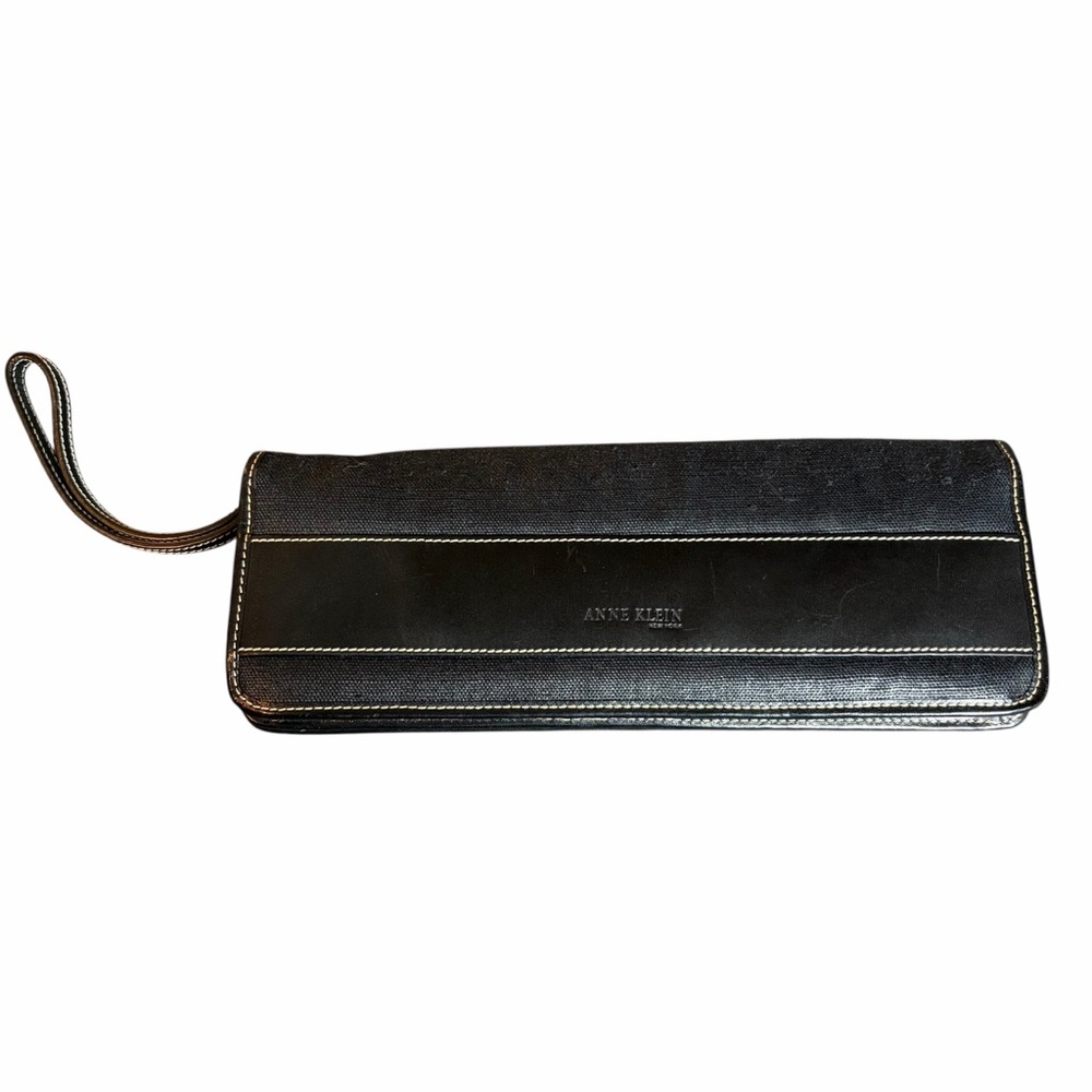 VINTAGE ANNE KLEIN BLACK LEATHER CLUTCH WRISTLET WITH BRONZE HARDWARE - Picture 12 of 13
